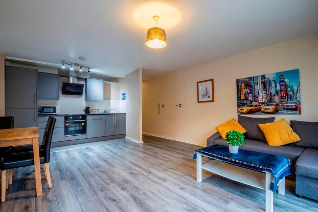 Central Apartment In The Heart Of Liverpool Exterior foto